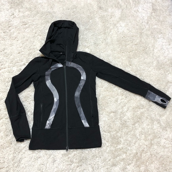 lululemon athletica Jackets & Blazers - Lululemon In Stride Jacket. Black white. Rare.